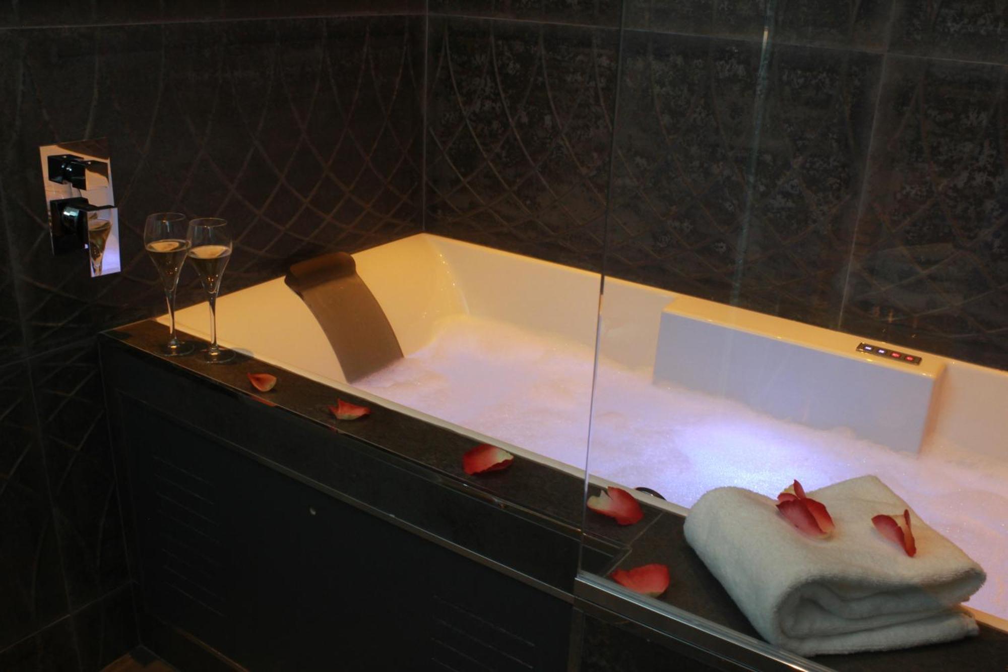 Secret De Paris - Hotel & Spa (Adults Only) Eksteriør billede
